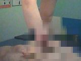 清楚系なのにM男を踏んで乳首舐め手コキをしてもらいました…。